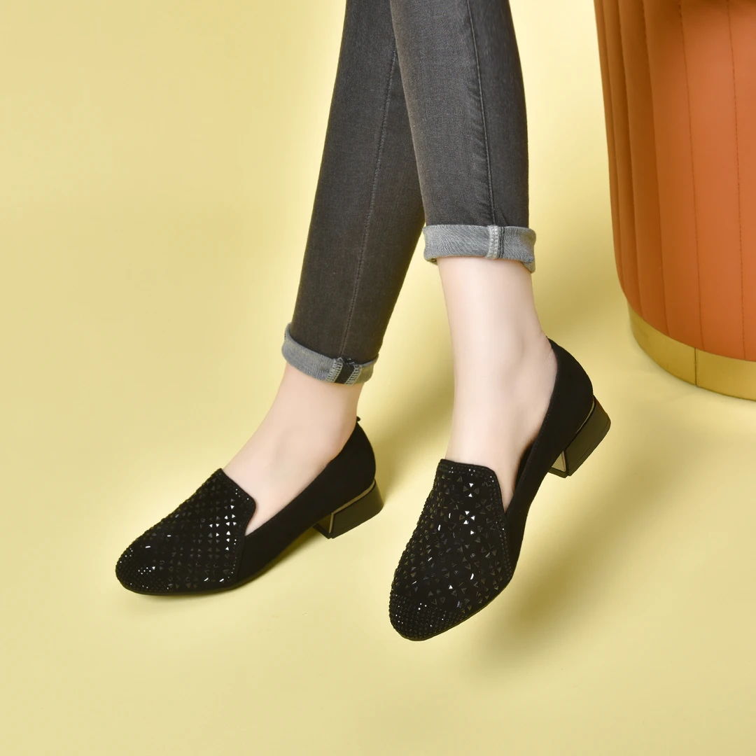 2025春季新款时尚真皮百搭低粗跟羊皮圆头深口单鞋软底软面豆豆鞋