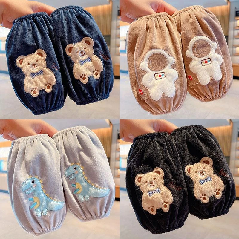 儿童卡通套袖2023年宝宝可爱太空人护袖男童韩版防污耐脏马正身毛