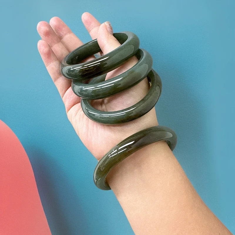 天然新疆和田玉且末亮糖高阶正装手镯，多样性发货拍一发一