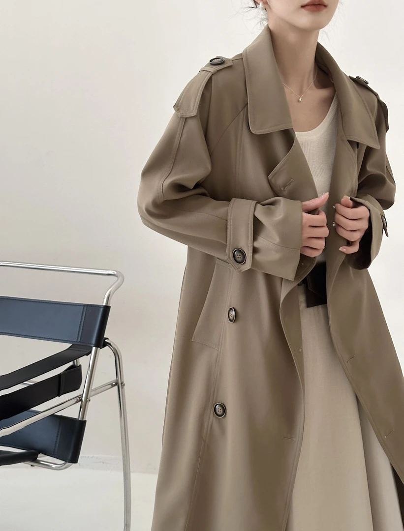 圆脸小雯卡其色风衣2024早秋新款英伦风设计感小众高级中长款外套
