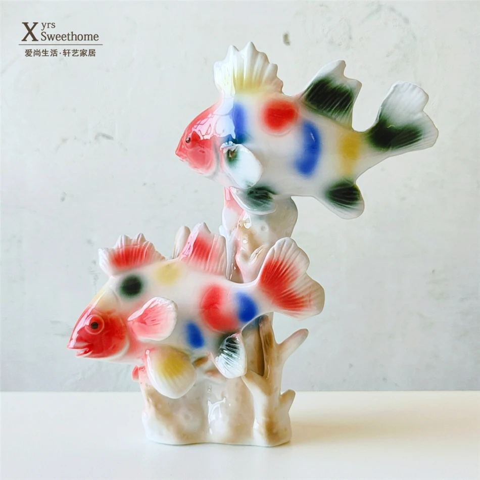 外单手绘装饰品 陶瓷家居工艺品 珊瑚鱼可爱酒柜摆件 桌面礼品