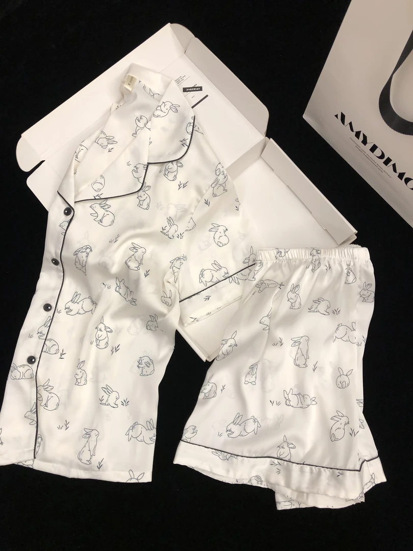 ins网红卡通印花冰丝套装睡衣女夏季薄款宽松短袖短裤外穿家居服