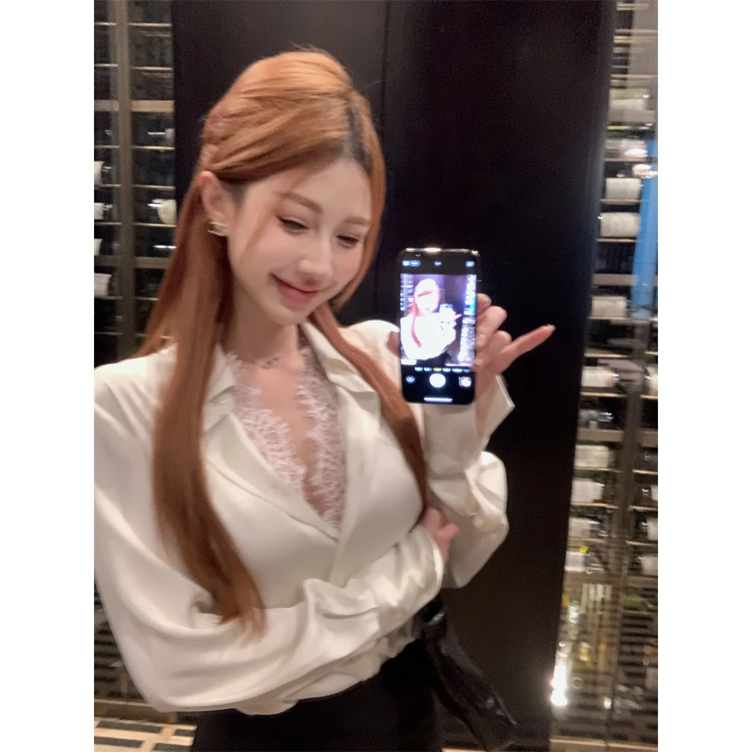 法式气质别致白色翻领蕾丝衬衣气质设计感百搭宽松长袖衬衣上衣女