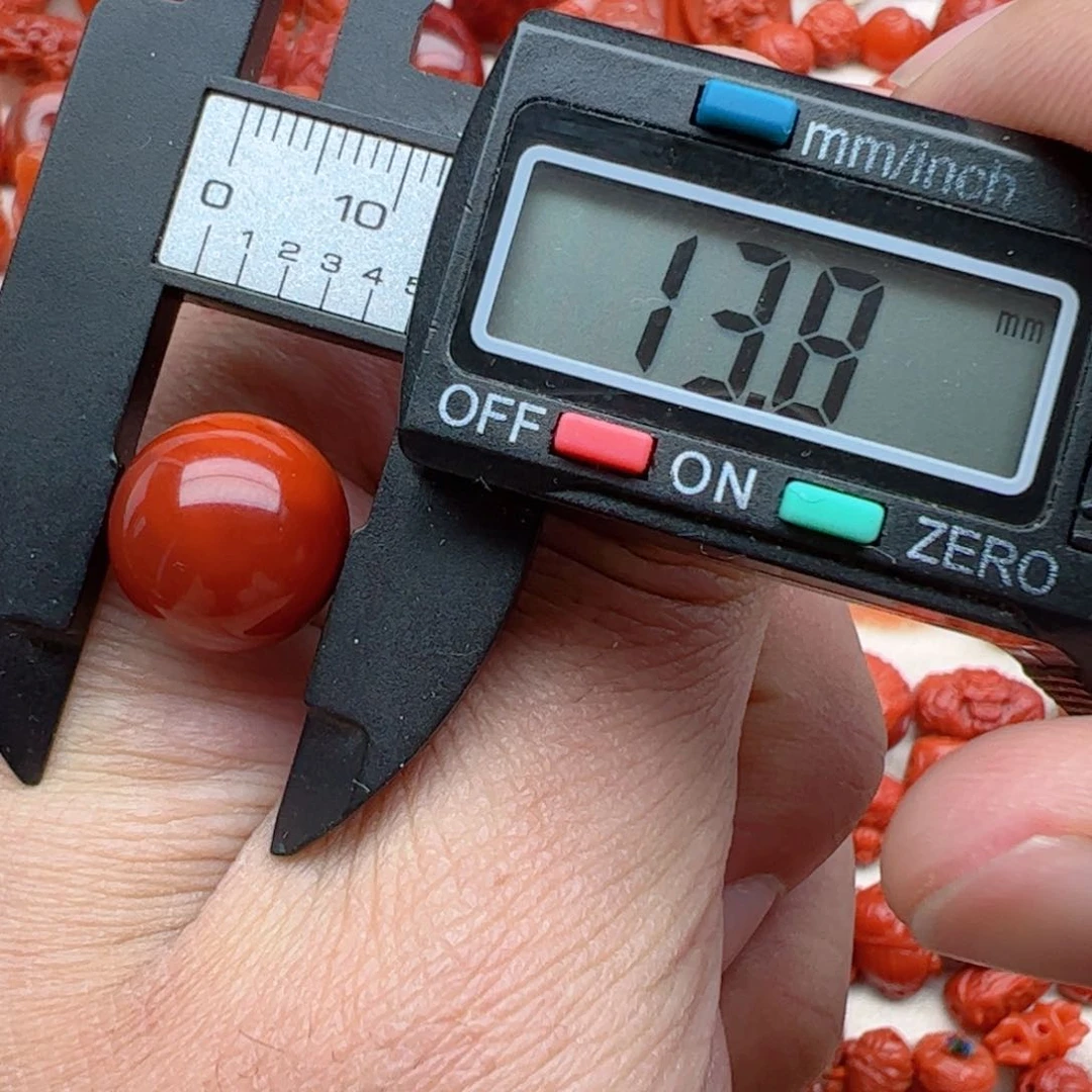 南红玛瑙配饰未镶嵌