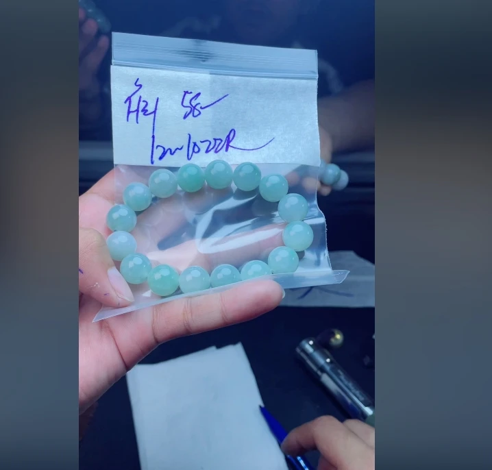 定制翡翠未镶嵌珠链