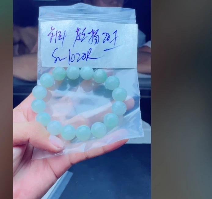 定制翡翠未镶嵌珠链