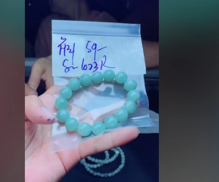 定制翡翠未镶嵌珠链