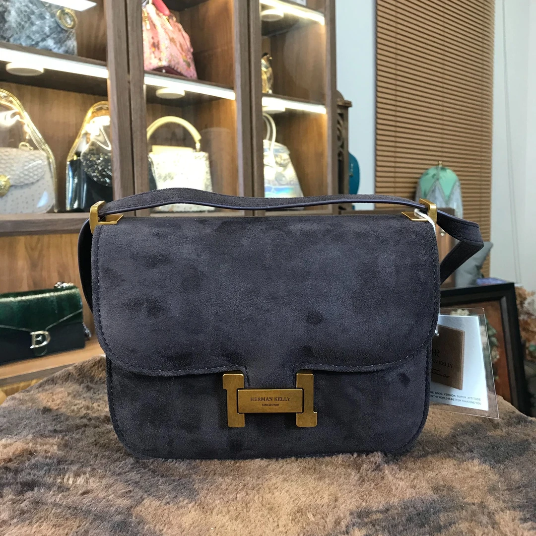 棕色毛绒手提单肩包盒子包（微瑕）