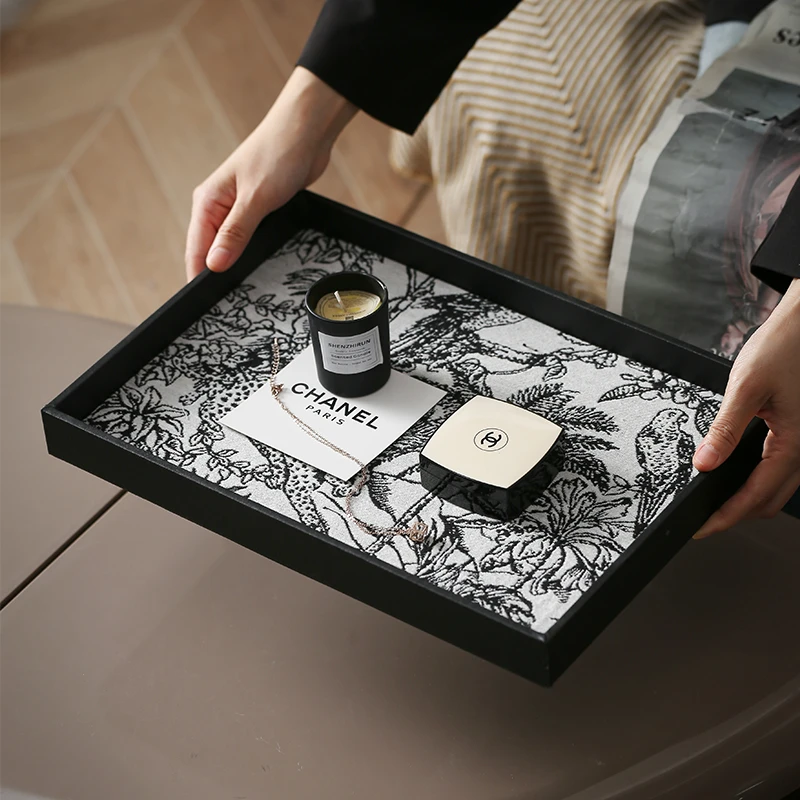 木质皮革托盘轻奢玄关钥匙收纳盘中古高档黑色香薰简约摆件长方形