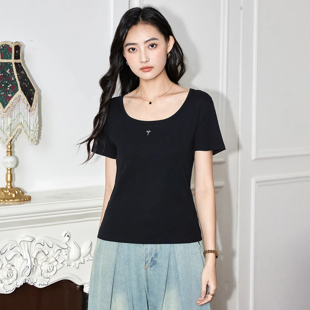 诗萌基础百搭弧形圆领短袖T恤女夏季通勤显瘦针织女上衣
