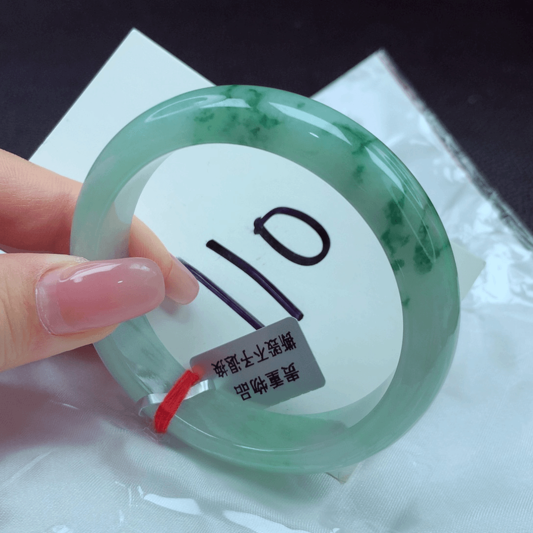 翡翠手镯未镶嵌手镯56