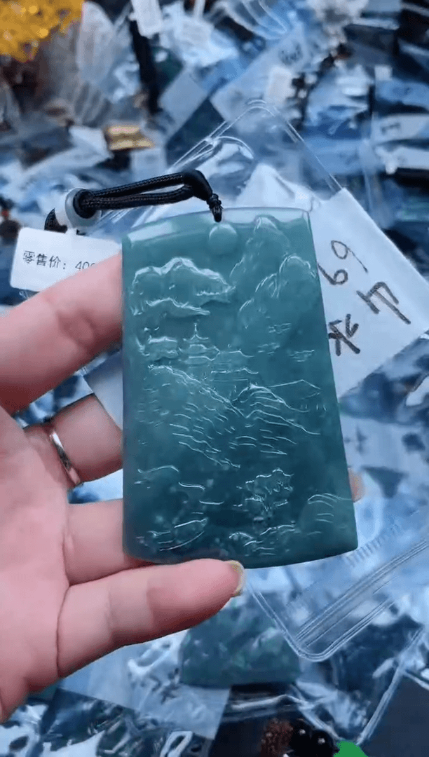 【闪购商品】翡翠颈饰未镶嵌主播p