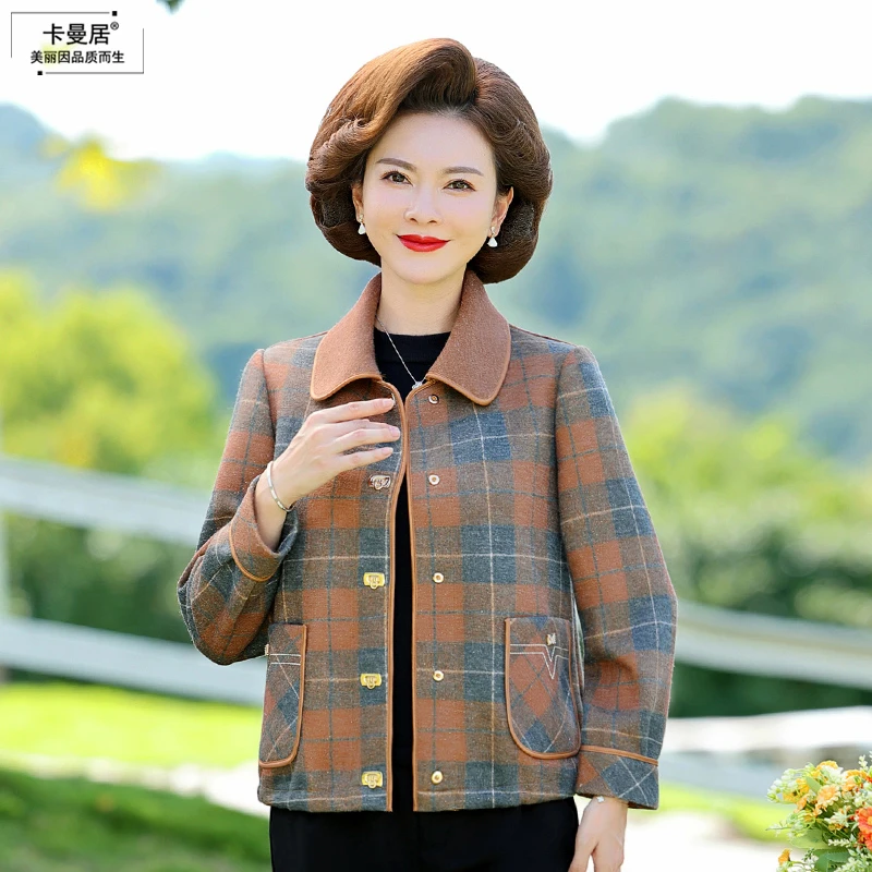 中年妈妈春秋短款外套时尚40岁50洋气小个子中老年女装格子上衣服