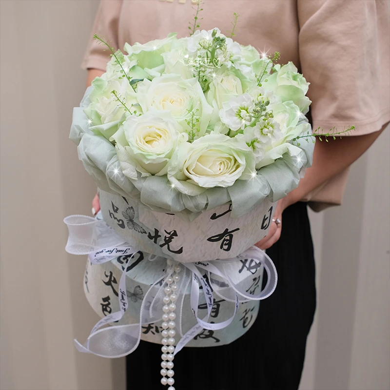 ♥【盛夏中的清新】11枝牛油果绿喷色玫瑰小香风花束·鲜花订购同城配送·小时达鲜花同城配送绿玫瑰