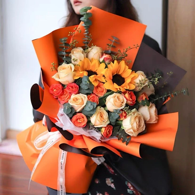 ♥【爱情生花】11朵香槟玫瑰2朵向日葵多头玫瑰花束送爱人女友 配送花店送花上门·小时达鲜花同城配送