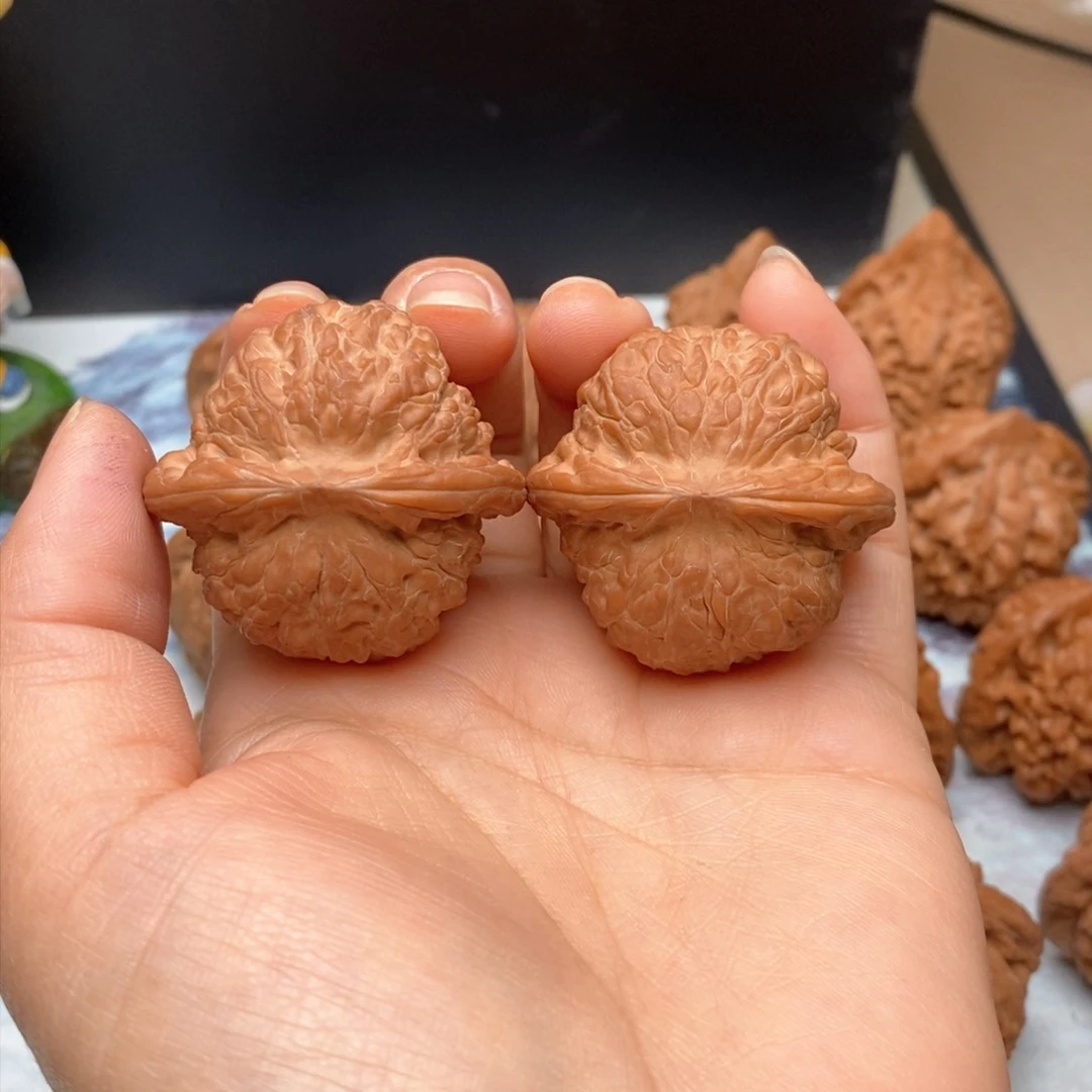 文玩核桃把件我**间W02 39 血麒麟