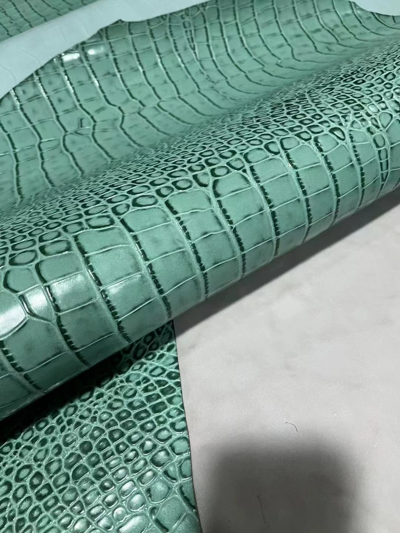湖水绿鳄鱼纹牛皮 意大利头层进口鳄鱼纹牛皮 手账本手工皮具皮料