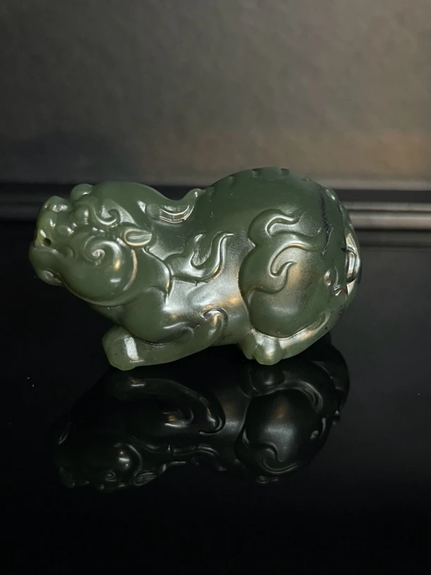精品和田玉雕刻貔貅手把件（尺寸约57×30.2×29mm73.5g左右）