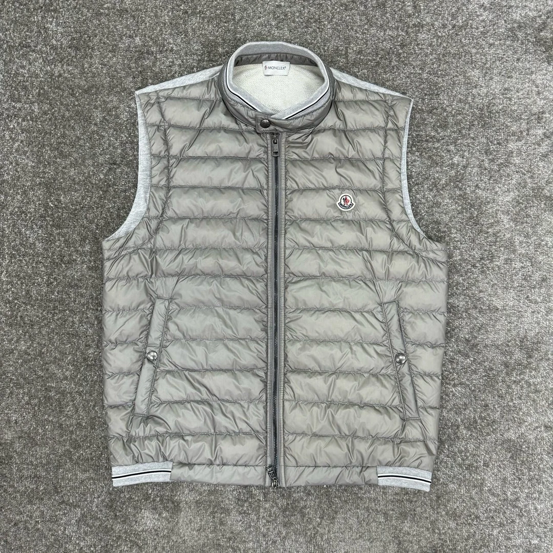 Moncler蒙口 灰色针织拼接羽绒服马甲背心 L码99新 10193985