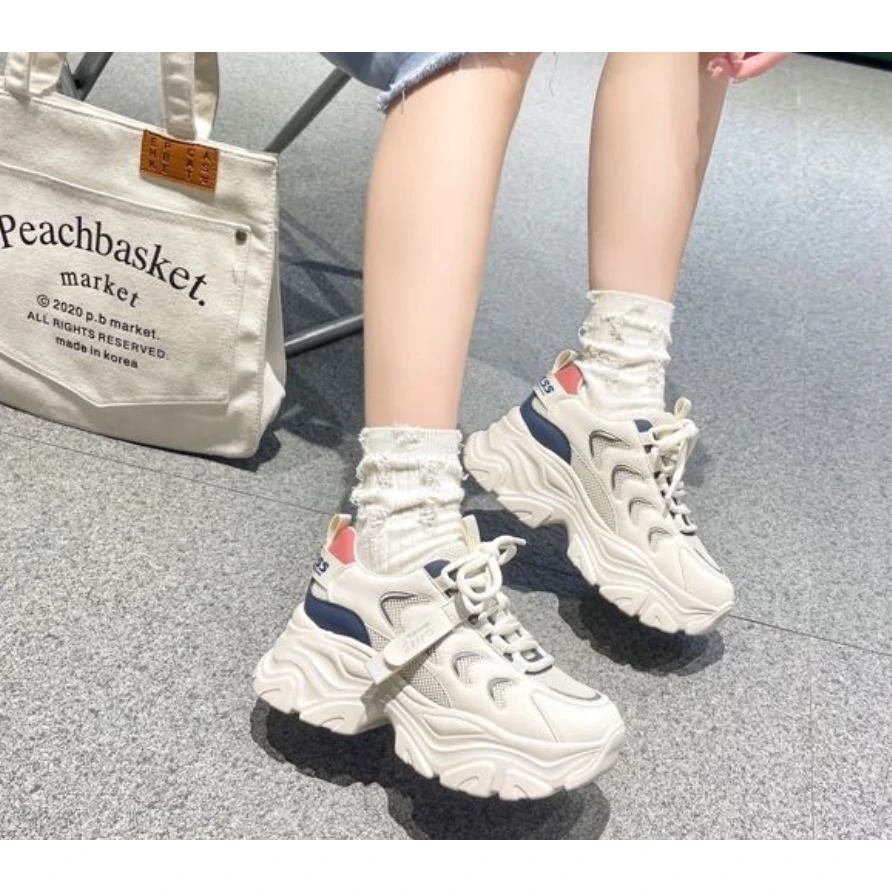 2024秋季新款网面透气炸街老爹鞋超火厚底显脚小休闲