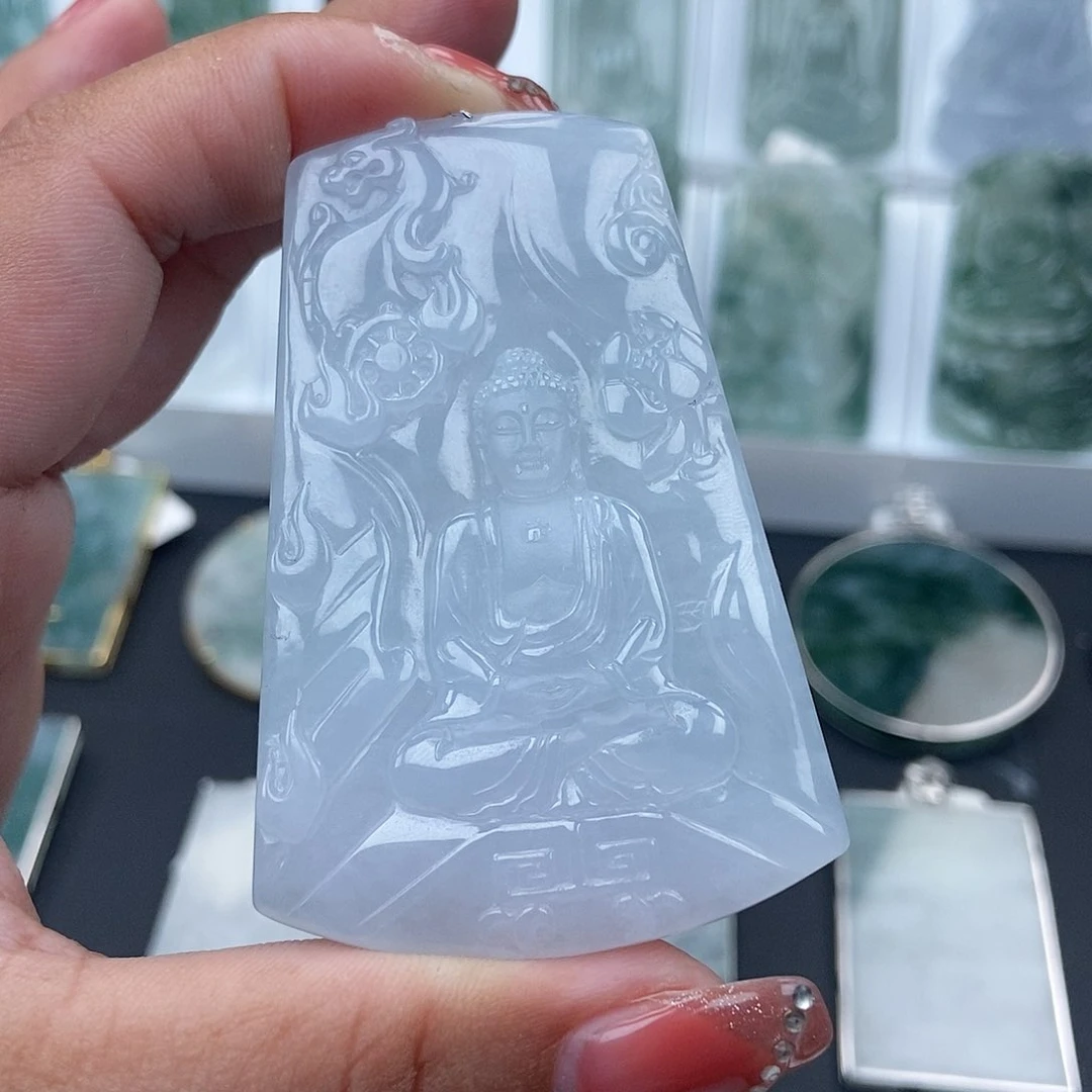 翡翠颈饰未镶嵌缅甸