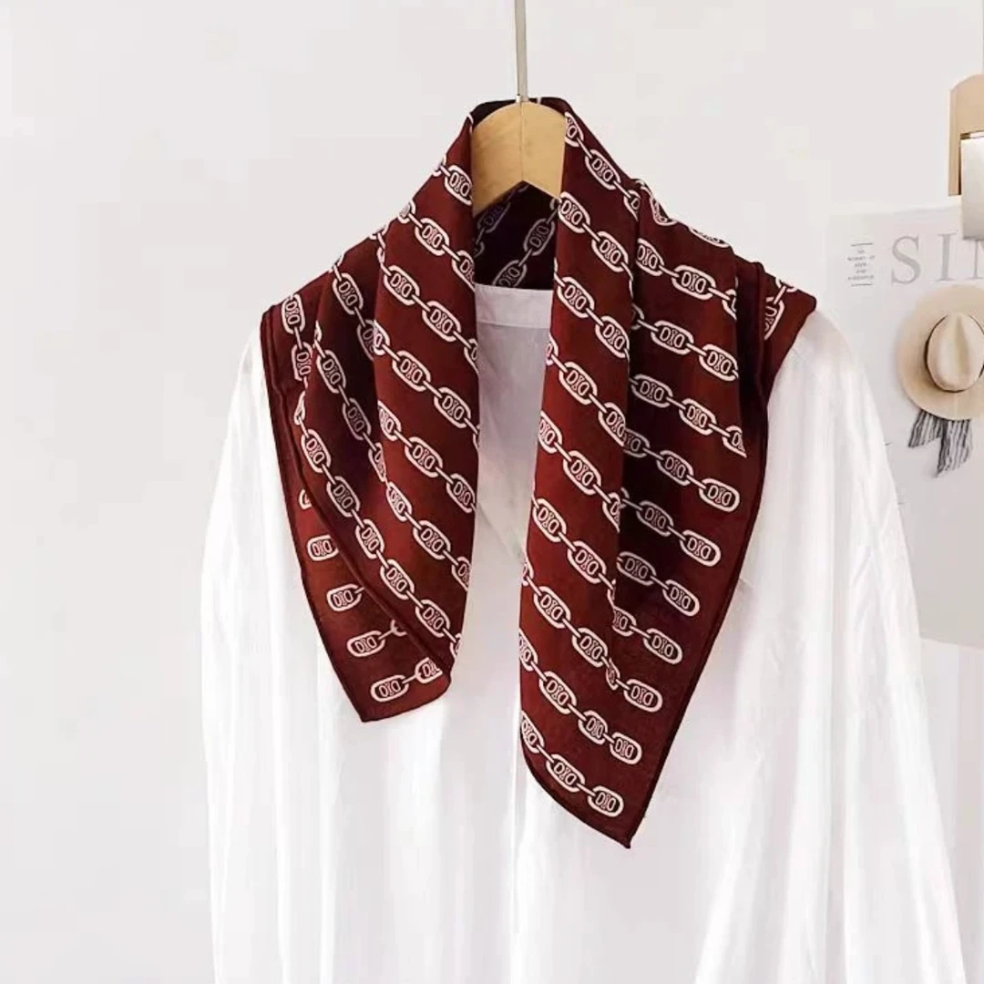 楊楊【红色链条】重磅新款丝毛女士围巾披肩丝巾65*65