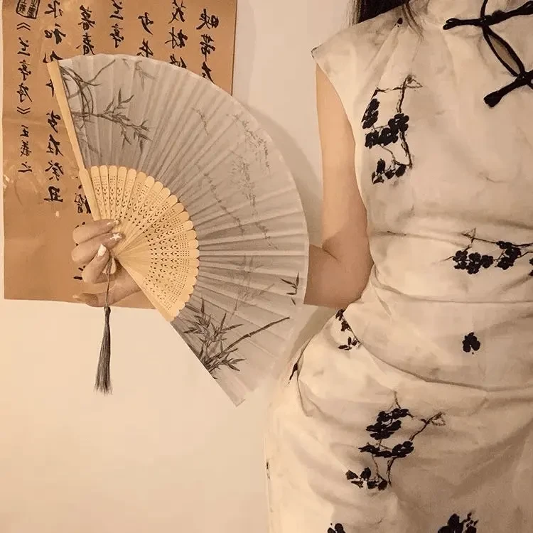 新中式扇子古风折扇黑色旗袍汉服随身携带搭配马面裙中国风跳舞扇