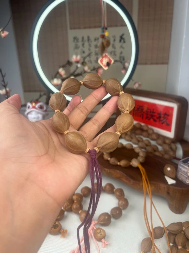 「南乔」梅林铁核21×29鲨鱼背橄榄核素串