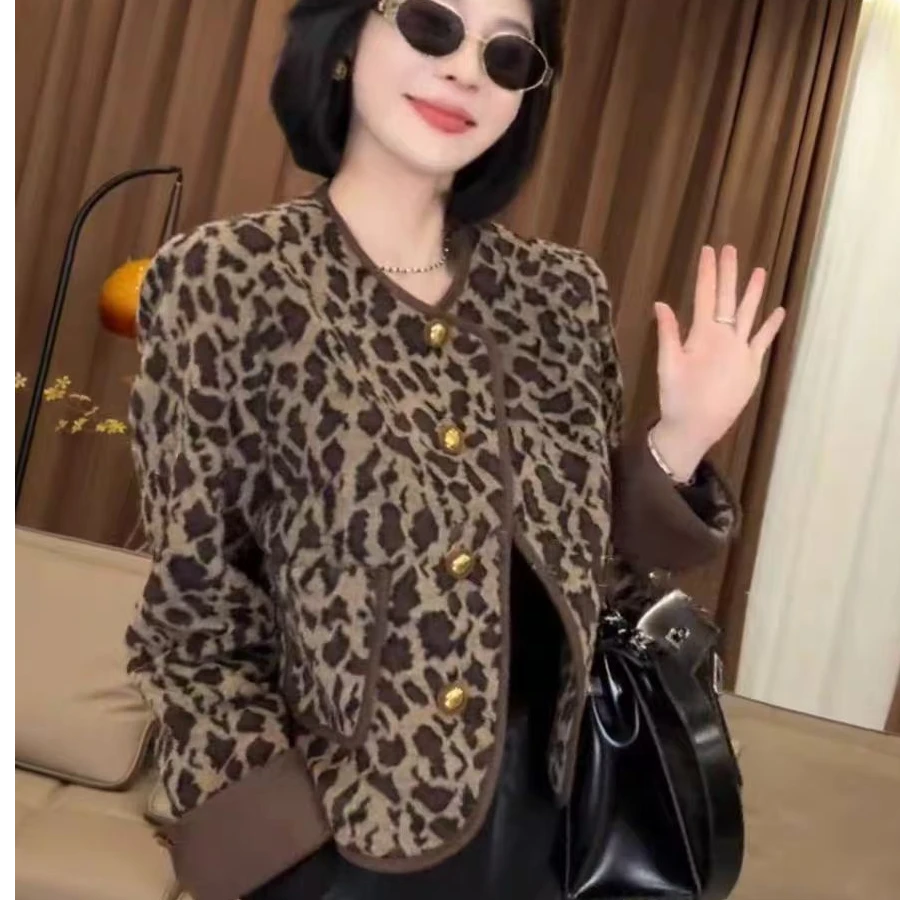 欧货洋气复古豹纹外套女高级感网红纽扣港味时尚高级感小个子夹克