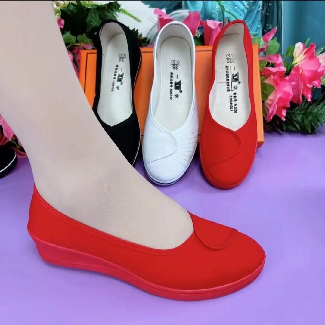 护士鞋女坡跟软底单鞋