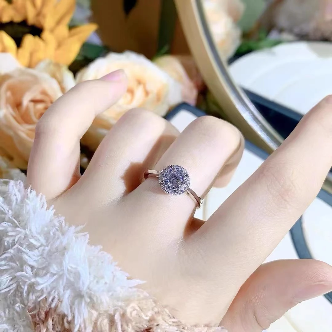 925银莫桑石戒指 【光臂圆包】轻奢时尚女士经典紫色镶嵌求婚星钻