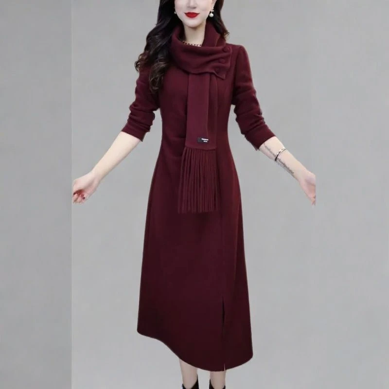 【围巾＋裙子】2025秋冬新款薄绒轻奢时尚百搭红色真两件连衣裙