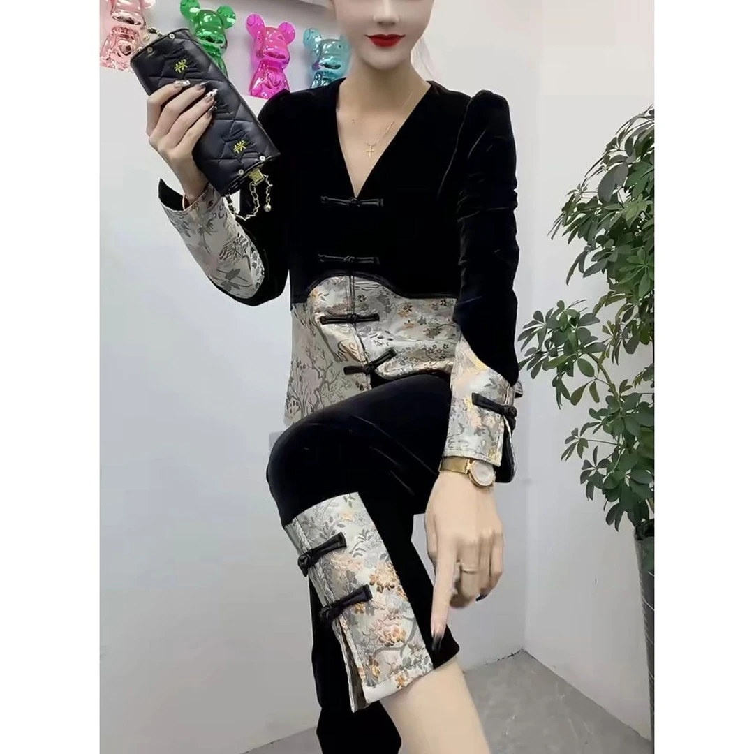 2025秋季新款时尚丝绒气质大码显瘦中式盘扣上衣九分裤两件套装女