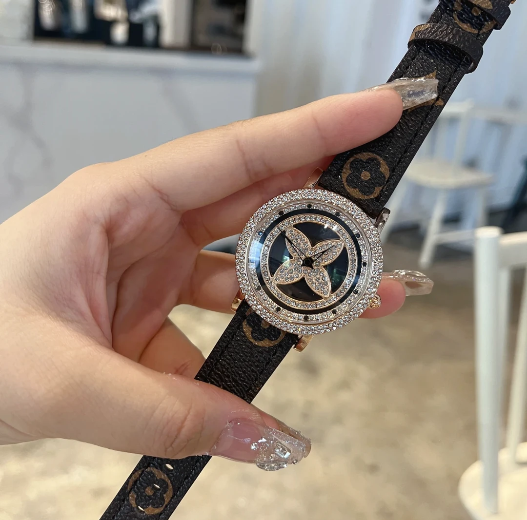 5820-新款腕表·BY【四叶草】老花·皮带·镶钻·防水女表