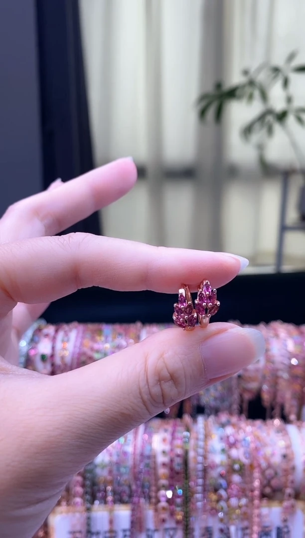 【闪购商品】碧玺耳扣银S925镶嵌666666666