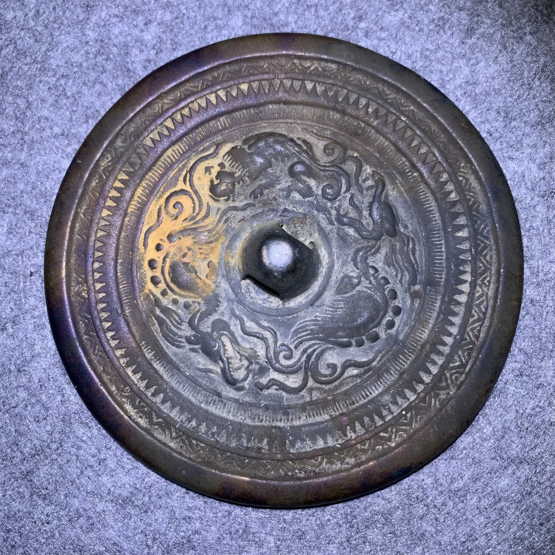 明代早期龙纹铜镜/山东省传承文物商店库出120705