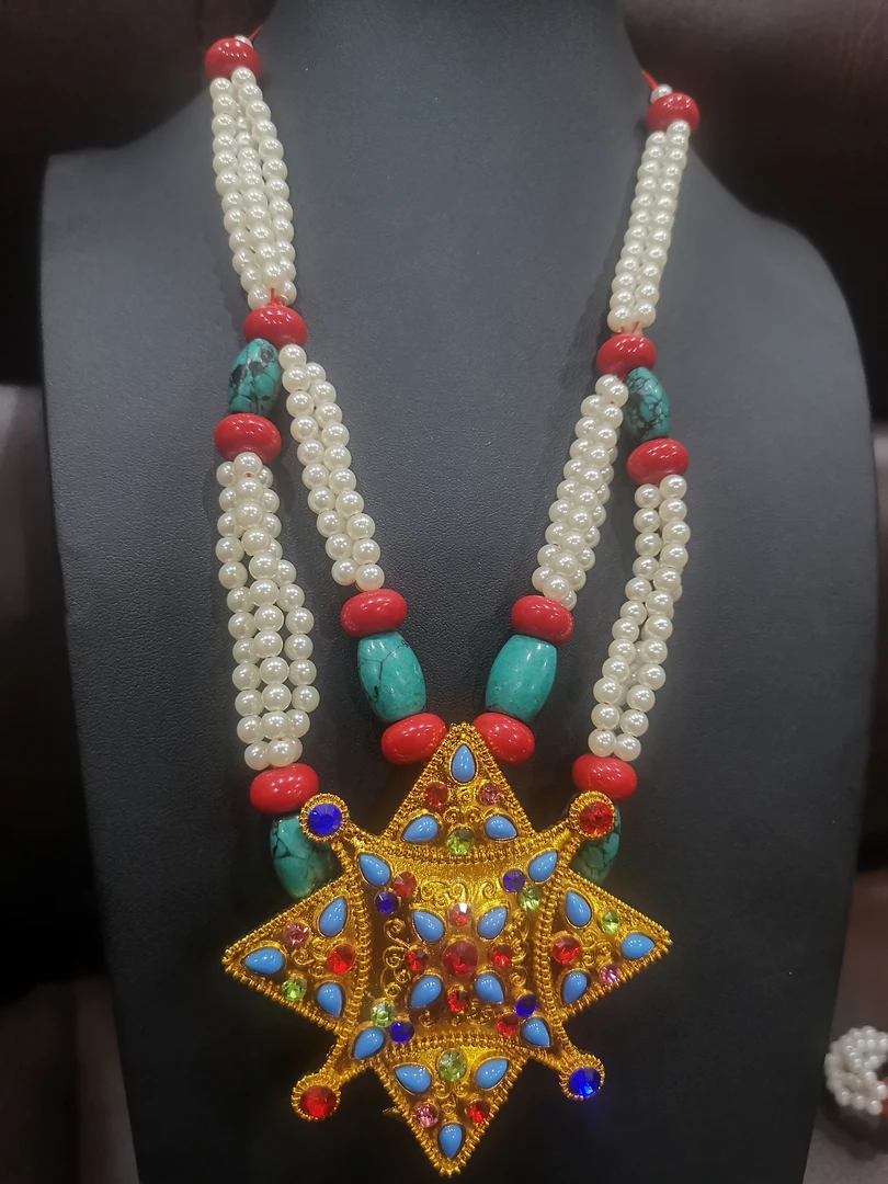 藏族传统服装配饰口乌