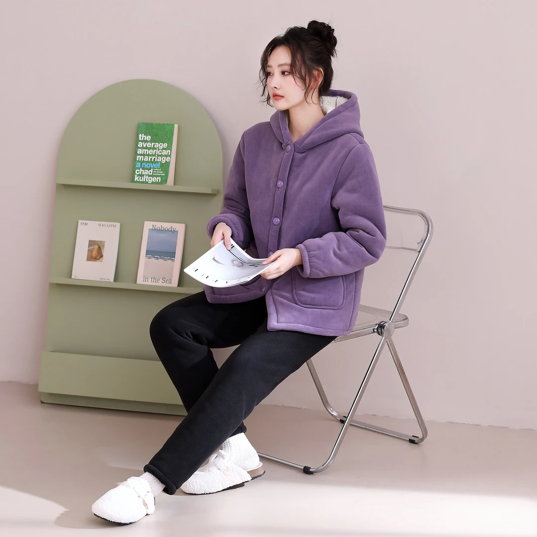 连帽纽扣海豚絾压缩一体棉加絾加厚保暖时尚可外穿家居女士套装