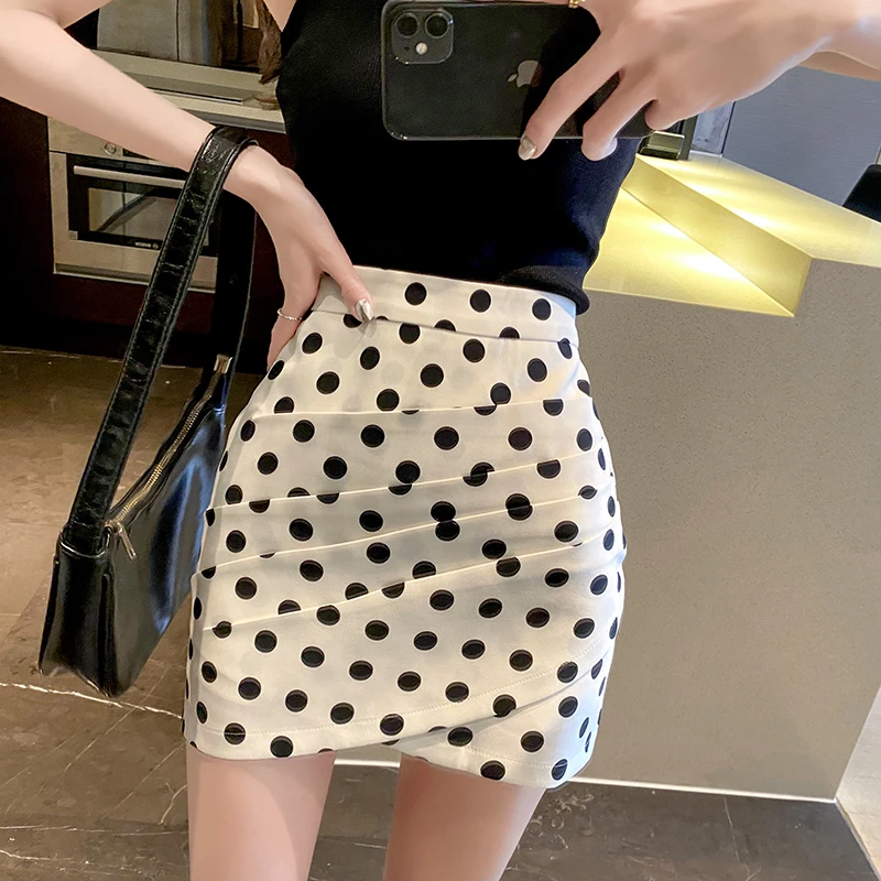 2023春夏季新款洋气波点性感半身裙女褶皱包臀a字不规则短裙子