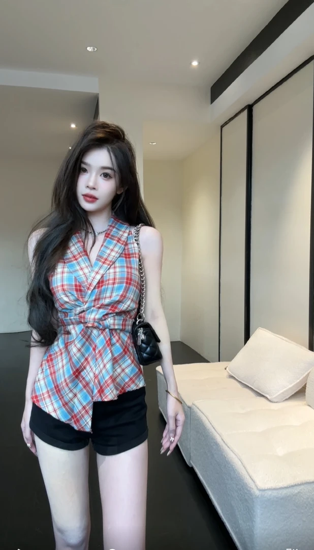 复古辣妹风无袖背心女2024夏季新款衬衣格子减龄上衣潮吊带洋气