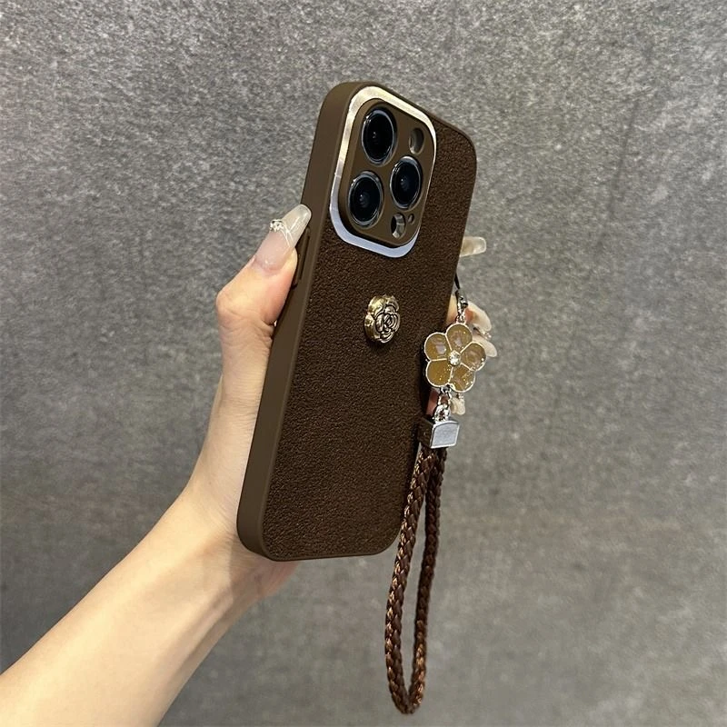 小香风山茶花苹果15手机壳手绳款iPhone14promax皮质13套12全包11