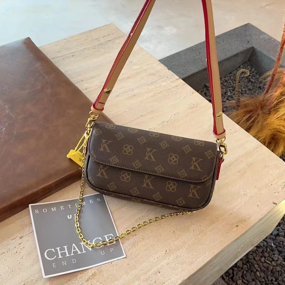 1经典轻奢时尚百搭休闲复古邮差潮流单肩气质女包杏色Z-UK96085