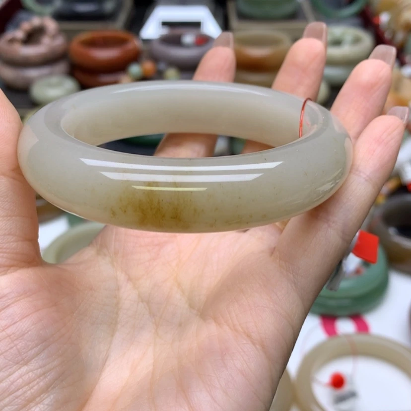 【闪购商品】石英质玉手镯未镶嵌