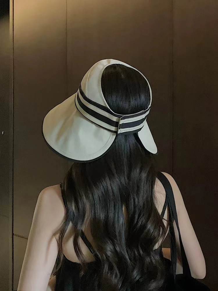 原单帽子微瑕疵，no退换。错过不在有时尚百搭大帽檐防紫外线