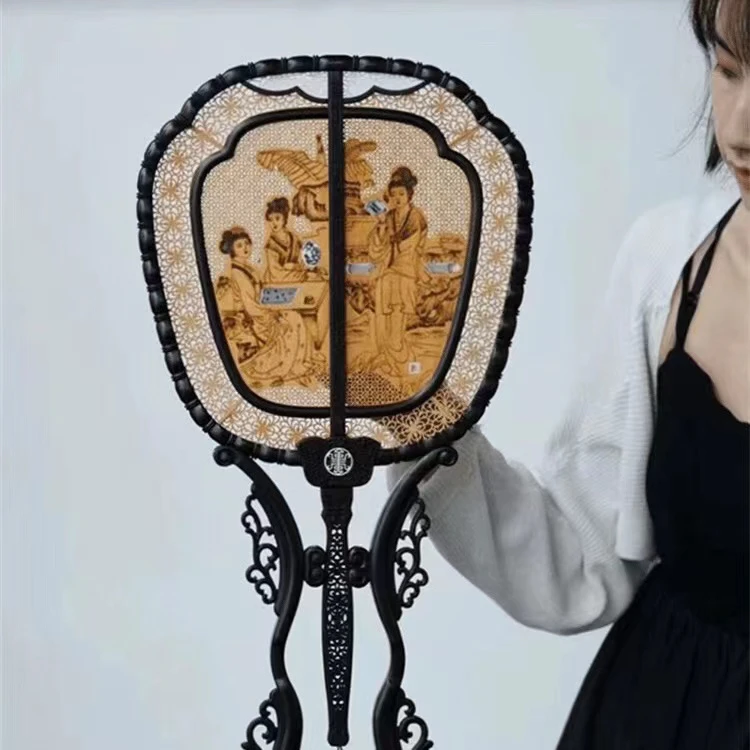 紫光檀嵌檀香长柄宫扇仿古镂空摆件