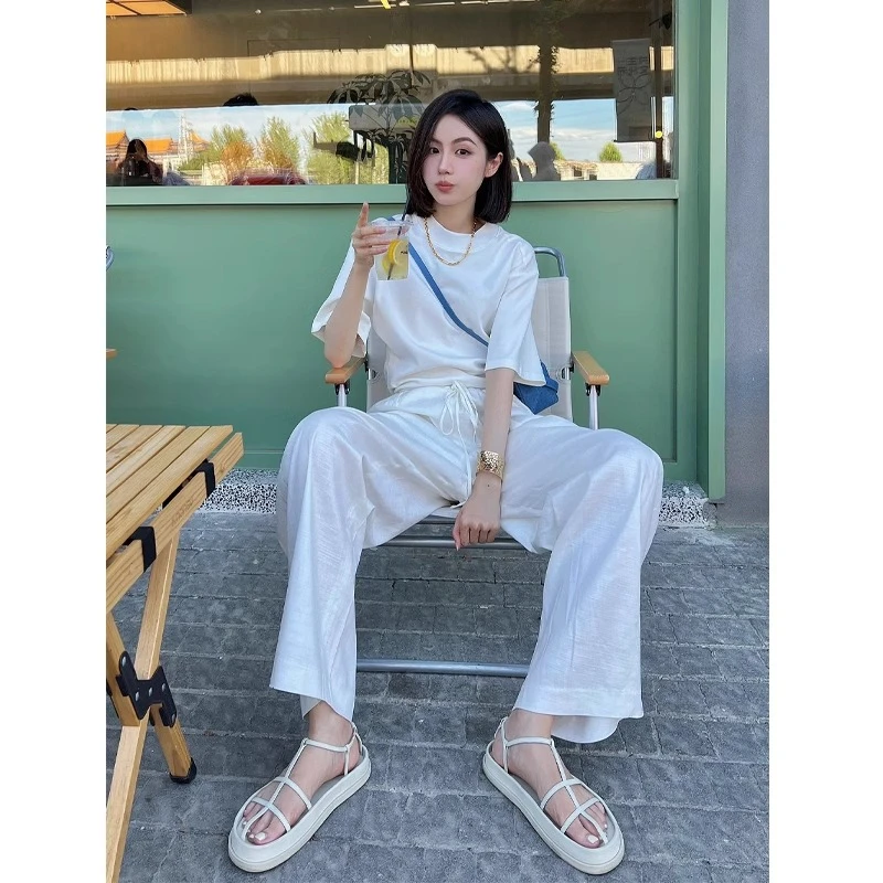 白色休闲运动套装女夏季洋气新款高级感减龄短袖上衣阔腿裤两件套