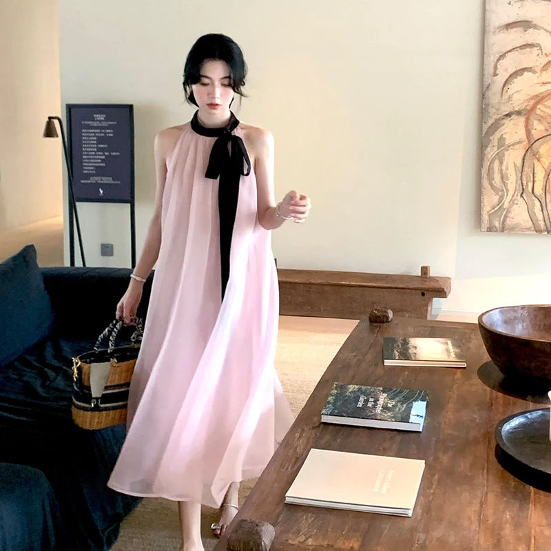 孕妇夏季宽松挂脖系带蝴蝶结法式温柔风ins连衣裙女海边度假裙子