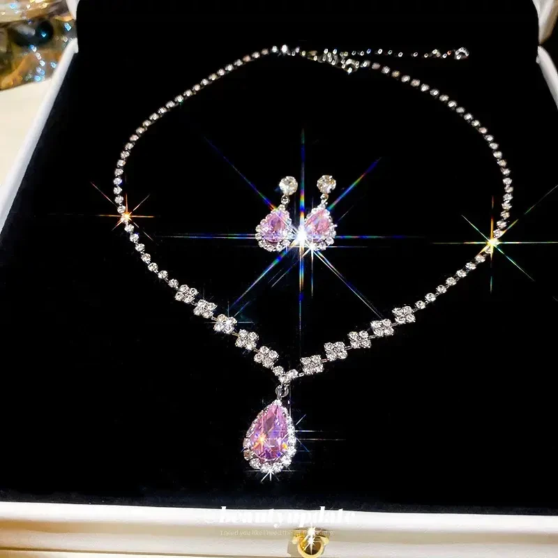 新款简约百搭小方块粉色水滴项链耳钉两件套