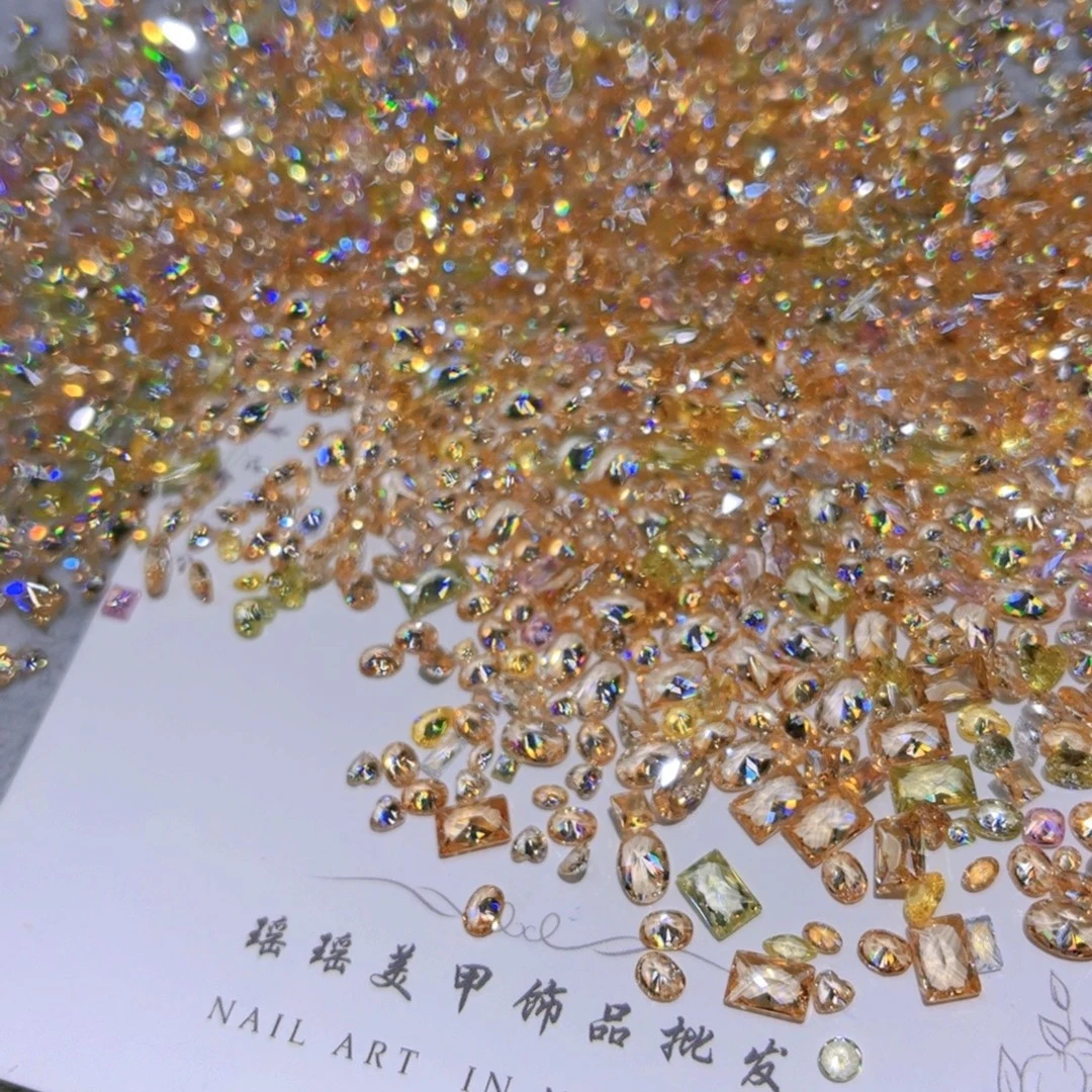 最强省钱风妆造瑶瑶美甲钻饰品美拉德色系落日锆石透色混款系列