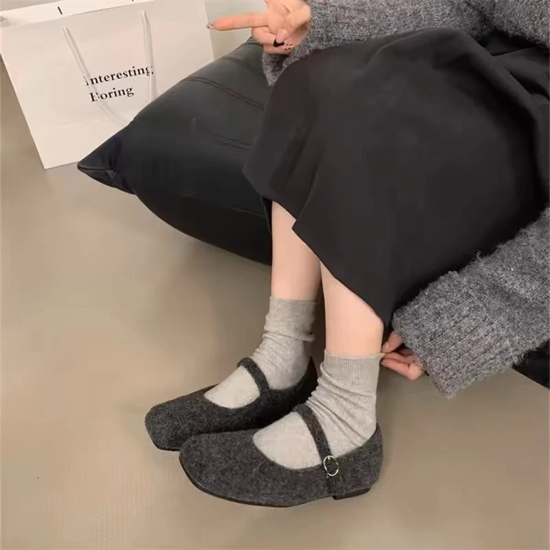 小码秋冬新款复古方头玛丽珍加绒毛毛鞋女平底孕妇女保暖豆豆单鞋